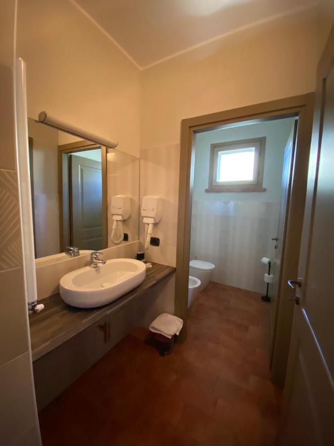 Agriturismo Bassanine Monticelli dʼOngina Dış mekan fotoğraf