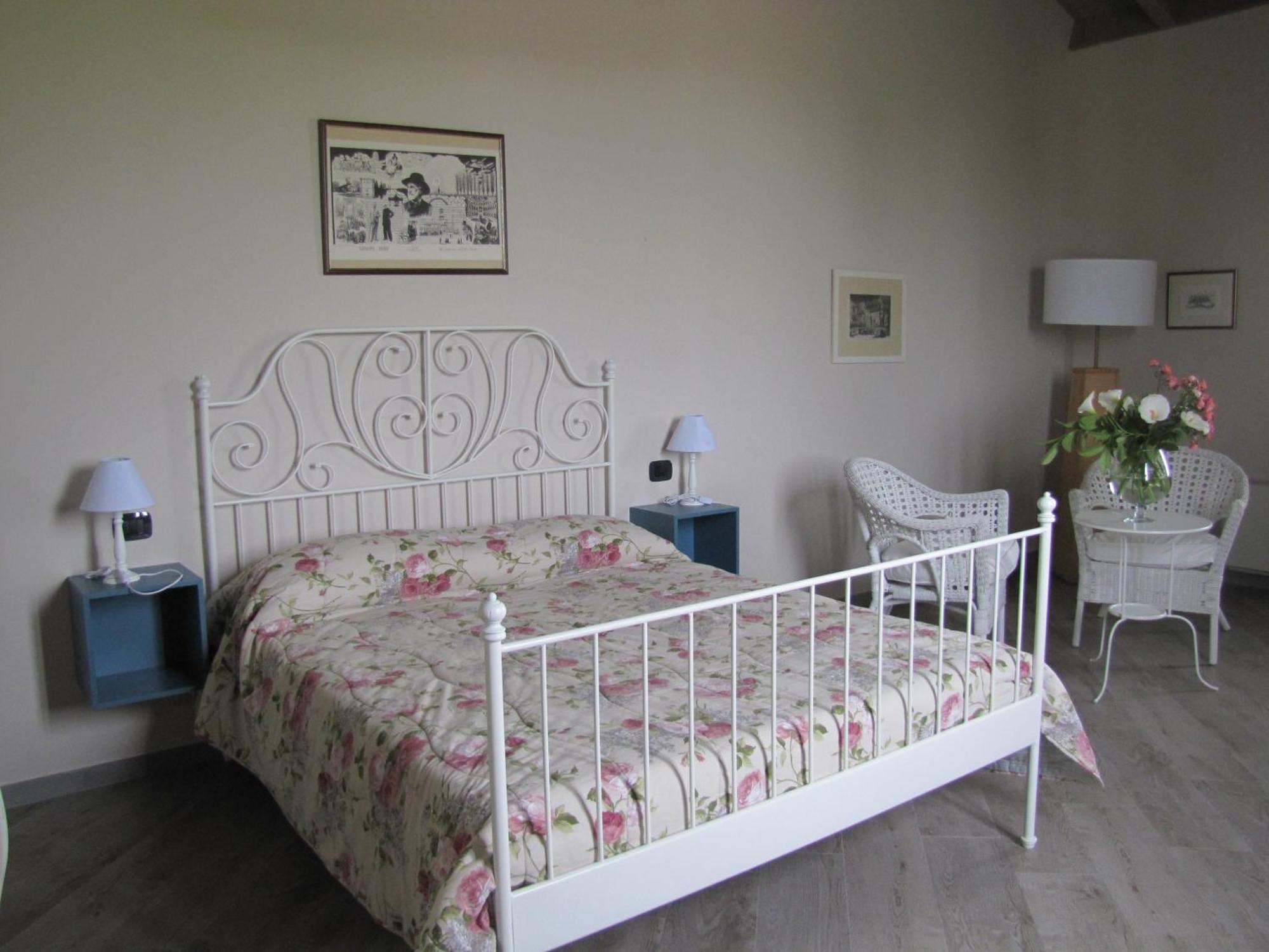 Agriturismo Bassanine Monticelli dʼOngina Oda fotoğraf