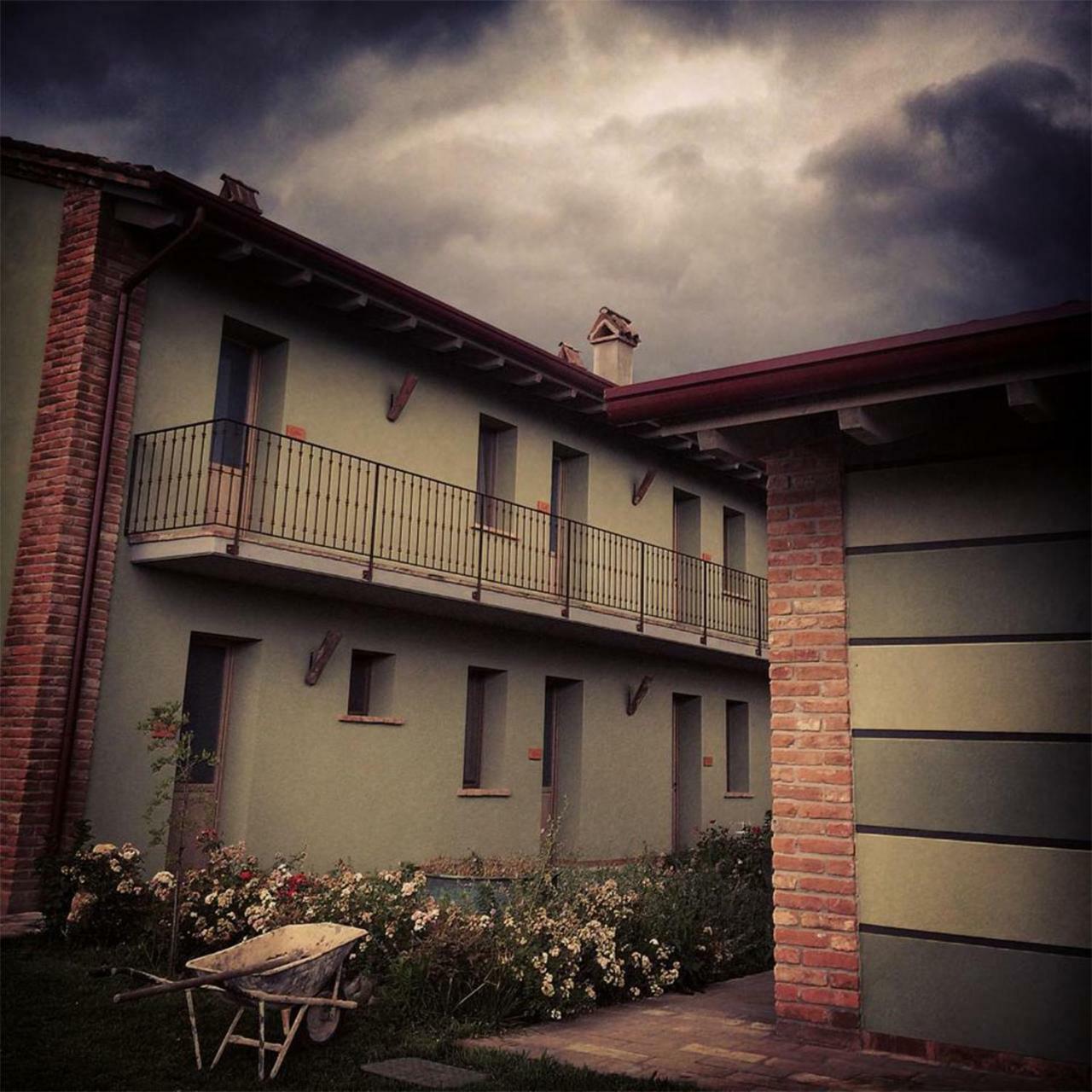 Agriturismo Bassanine Monticelli dʼOngina Dış mekan fotoğraf